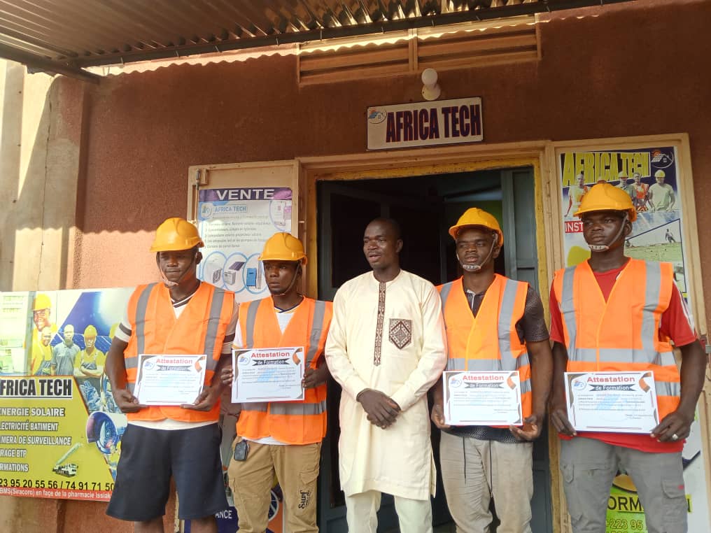 Vidéo de présentation AFRICIA TECH - installations solaires